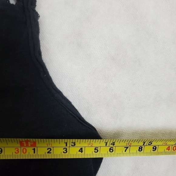 Roxy Black Tank Top with Crotchet Racer Back Size Small - Picture 8 of 9